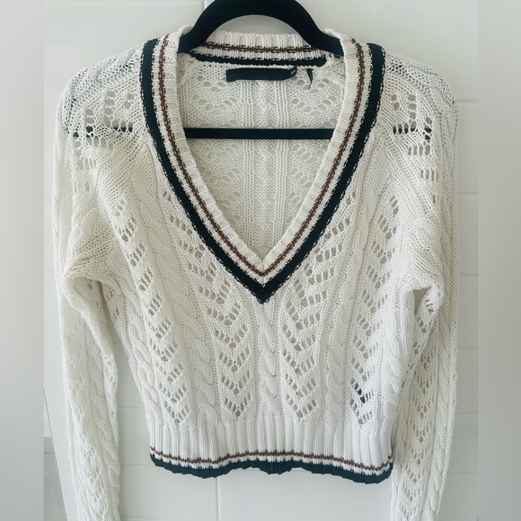 Vintage L.A.M.B White Varsity V-Neck sweater - Picture 8 of 8
